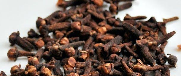 West African food: Cloves